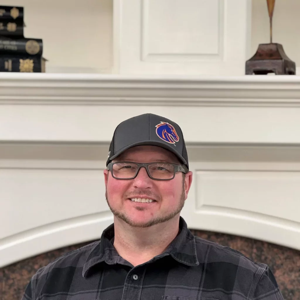 imgi_10_Russell-Clark-square