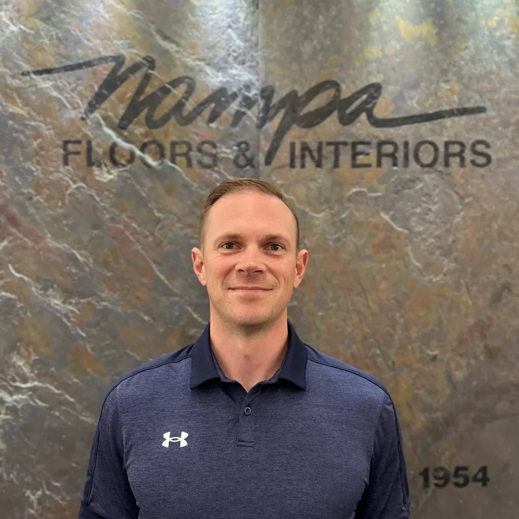 imgi_7_Nick-Ray-square